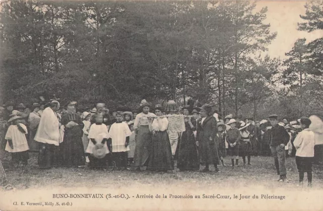 BUNO-BONNEVAUX (91) - Arrivée de la Procession au Sacré-Coeu 40618