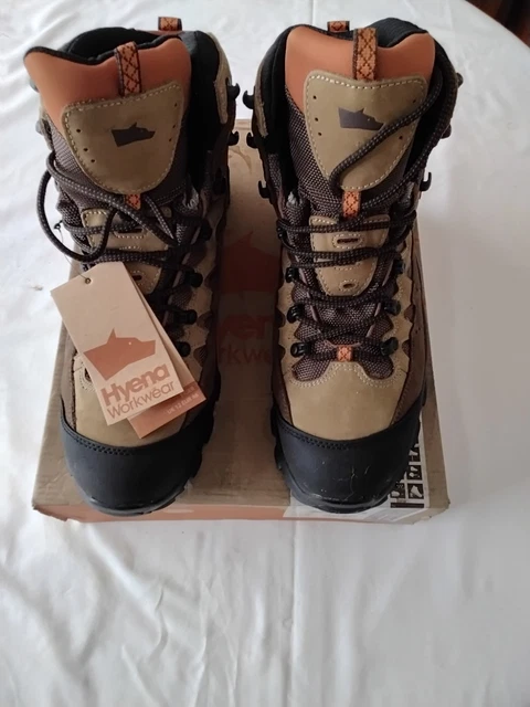 VIBRAM WALKING /WORK Boots Hyena Bovine Size 12 £24.62 - PicClick UK