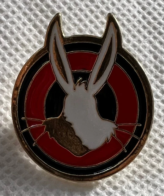 Bugs Bunny Enamel Pin Badge NEW GIFT Stocking Filler Official Twist On Cartoon