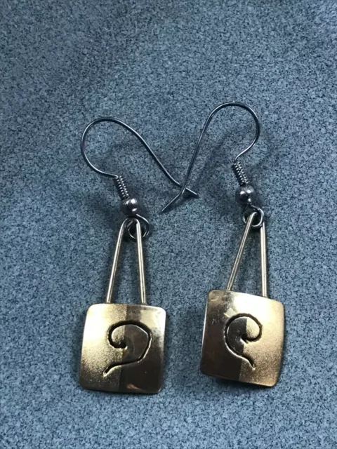 Estate Goldtone Square w Cut-Out Swirl MODERNIST Dangle Earrings for Pierced Ear