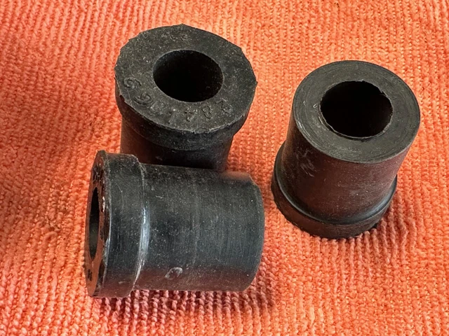 NORS 1946-64 Willys station wagon 48-51 Jeepster rear shackle bushings set of 12