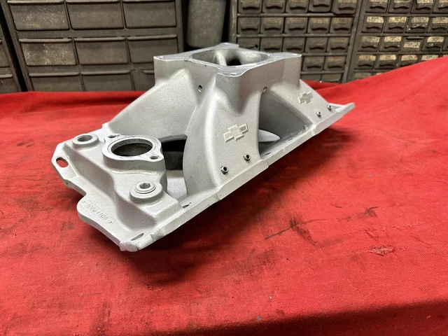 Chevrolet Performance Bowtie Super Victor Intake 10051103 For Small Block Chevy