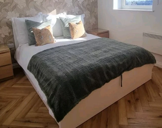 IKEA MALM OTTOMAN Storage Bed KING size White FREE DELIVERY 10M (Was £