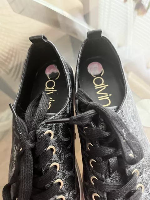 Calvin klein trainers 2025 size 5