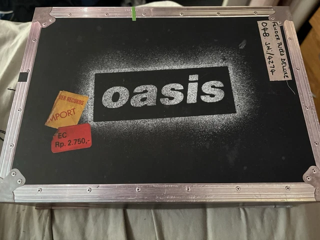 OASIS LIVE '25 - VIP Collectors Merch Box - Limited Edition - 2nd