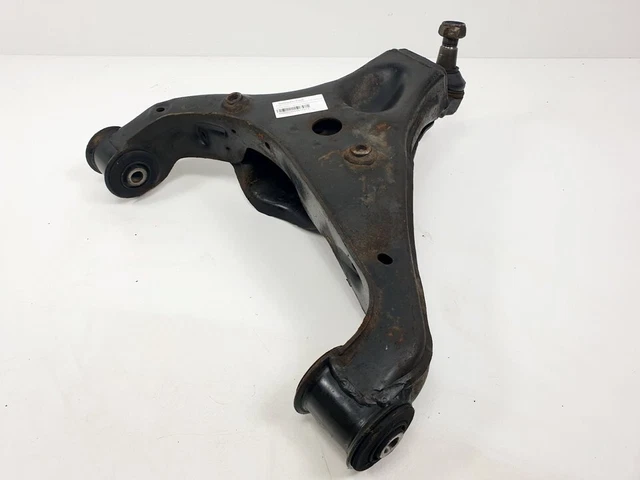 545006560R BRAS DE SUSPENSION INFERIEUR AVANT DROIT / 17411935 POUR