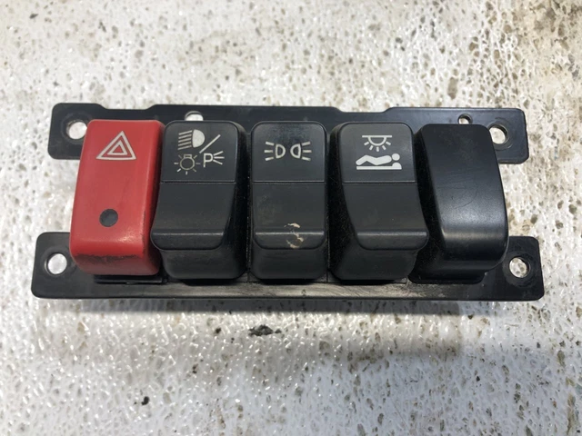 2012-2024 Kenworth T680 SWITCH PANEL Dash Panel - Used