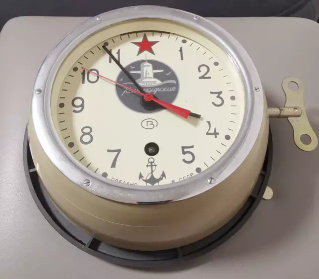 Sowjetische CCCP Russische U-Boot Uhr Schiffsuhr Borduhr von Wostok Vintage