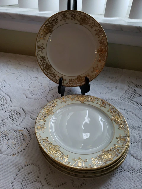 5 Noritake 7 1/2 " WIDE Christmas Ball Dinner Plate 16034 SALAD / BREAD PLATE