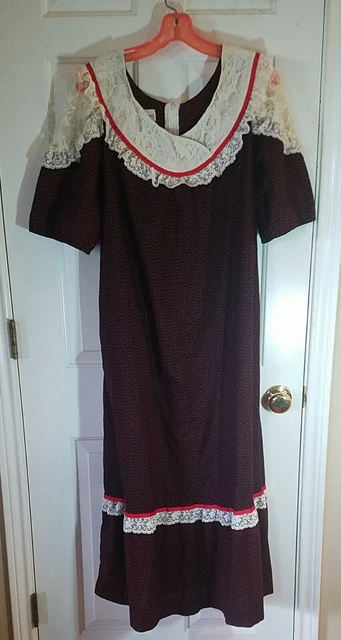 VTG Carol Bennett Hawaii Liberty House Muu Muu Womens Dress Lace Pocket Sz Med