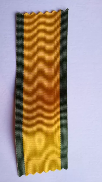 Ruban pour la Médaille Militaire, Second Empire. Retissage récent de qualité.