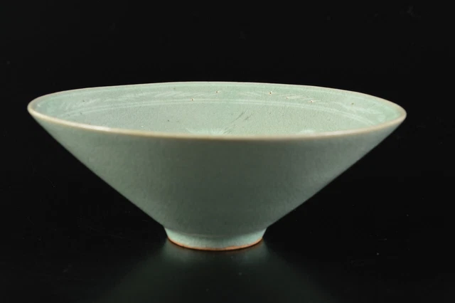 G2098: Korean Goryeo celadon Cloud Crane inlay TEA BOWL Chawan Tea Ceremony