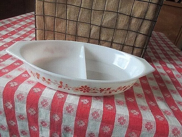 Pyrex Floral 1 1/2 Quart Divided Casserole Dish Orange Floral 1965 Promotional