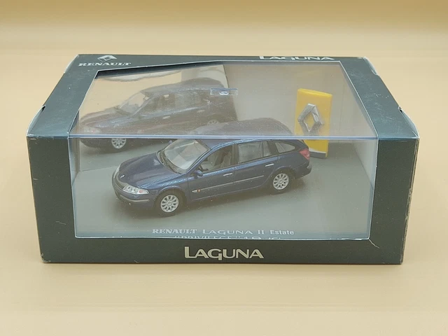 1/43 Renault Laguna II Estate Privilège 1.9 DCI Bleu 2002 UH Universal Hobbies