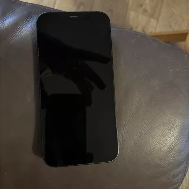 Apple iPhone 12 - 64GB - Black (Vodafone) Apple iPhone 12 - 64GB - Black (Vodafone)