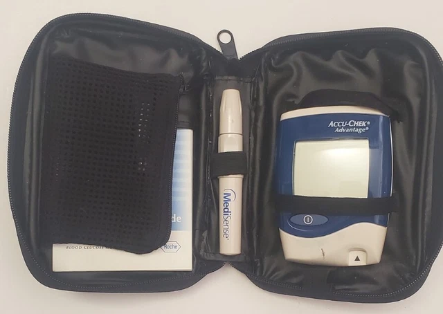 Medidor de glucosa en sangre Accu-Chek Advantage