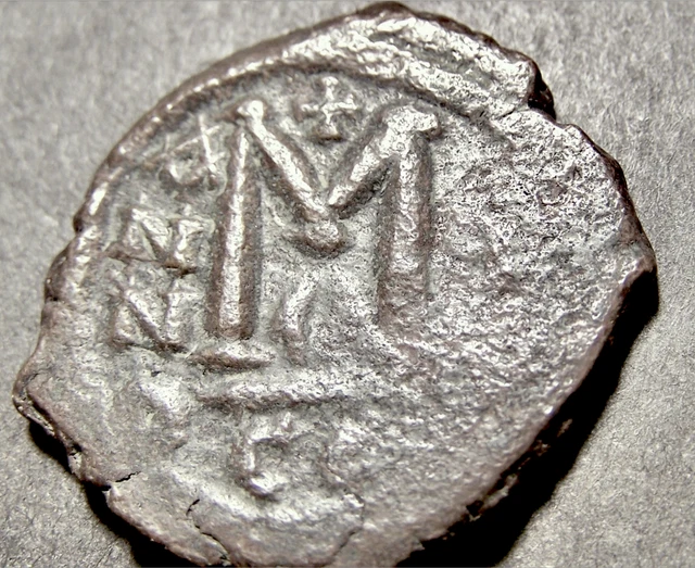 Byzantine Emperor M Follis Coin, Christian Crosses, 25-30mm