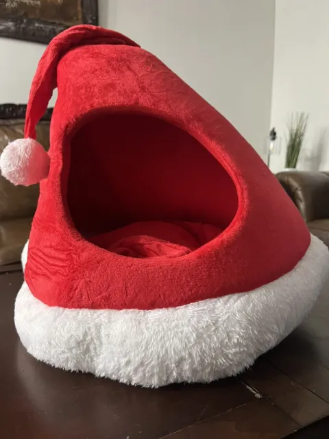 Vibrant Life Cozy Hideaway Pet Bed for Small Cat or Dog Christmas Santa Hat