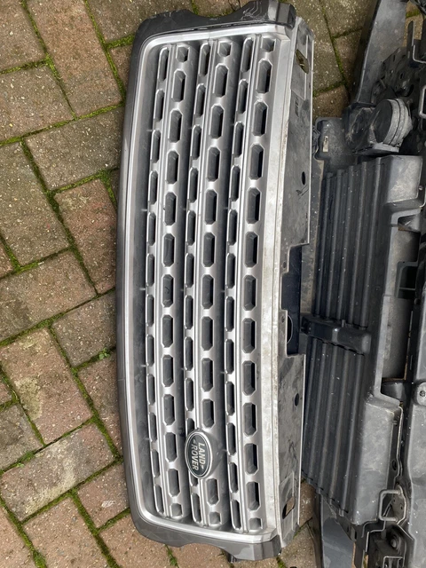 GENUINE RANGE ROVER VOGUE L405 FRONT GRILL IN ATLAS SILVER p/n CK52-BA163-CA