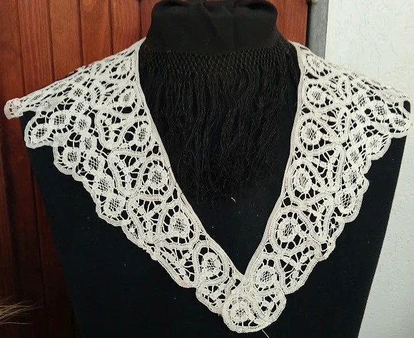 Grand Col Ancien Coton Brodé Main Et Dentelle - Blanc - Taille S - Très Bon état