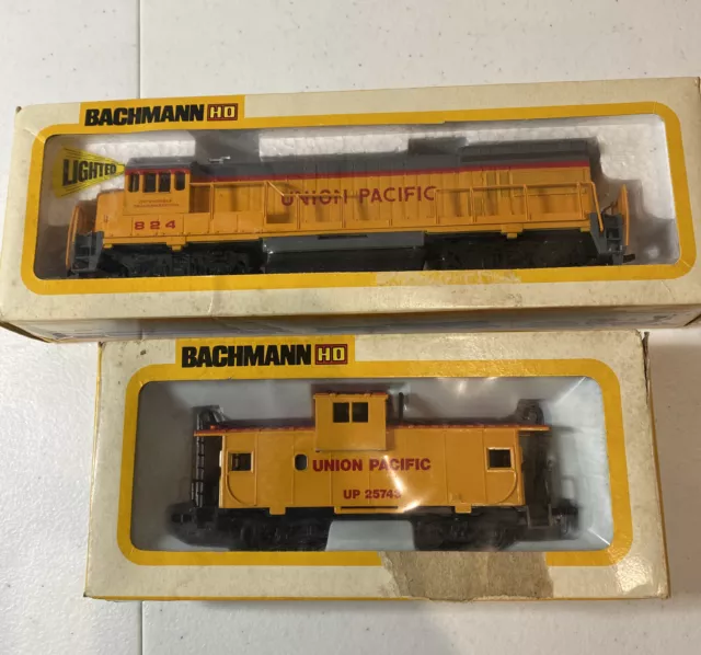 Vtg Bachmann HO Scale 0625 Union Pacific GE U36B Diesel Locomotive 824 W/caboose