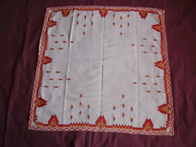 Beautiful Vintage Hand Embroidered Tablecloth  71cm/69cm(28''x27'')  #0518