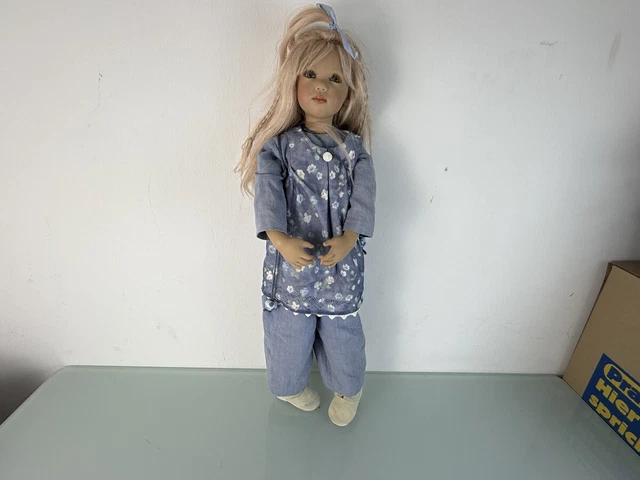 Figurine Porcelaine Artistique Poupée D'artiste En Porcelaine De Collection - 63 Cm, Excellent état Couffin Poupee