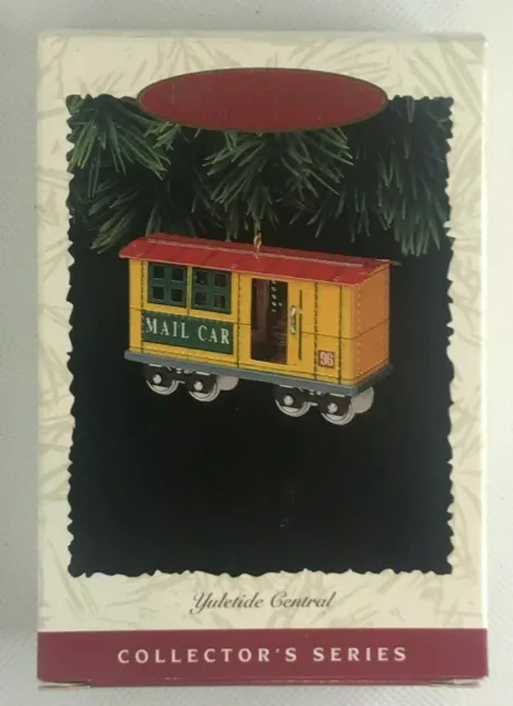 1996 Hallmark Keepsake Ornament Yuletide Central Collector's Series #3