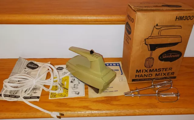 Montgomery Ward's Signature Avocado Green Handheld Mixer Needs Work For  Parts
