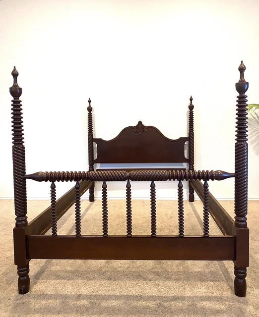 Jenny Lind Antique Barley Twist, Spindle Spool Four Poster Full Bed Frame Jenny Lind Antique Barley Twist, Spindle Spool Four Poster Full Bed Frame