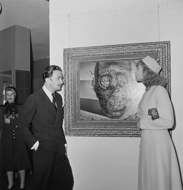 SPANISH SURREALIST PAINTER Salvador Dali 1943 OLD PHOTO $5.69 - PicClick