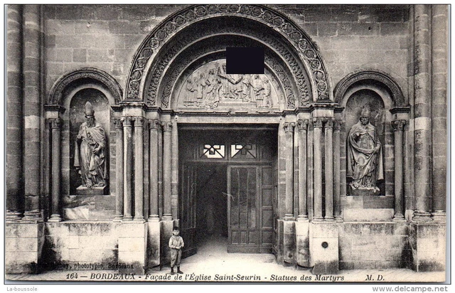 33 BORDEAUX -- facade de l'eglise saint seurin.
