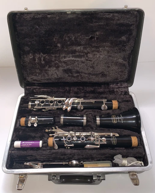 Bundy Resonite Clarinet In Hard Case-Selmer Company-Signed Mouthpiece