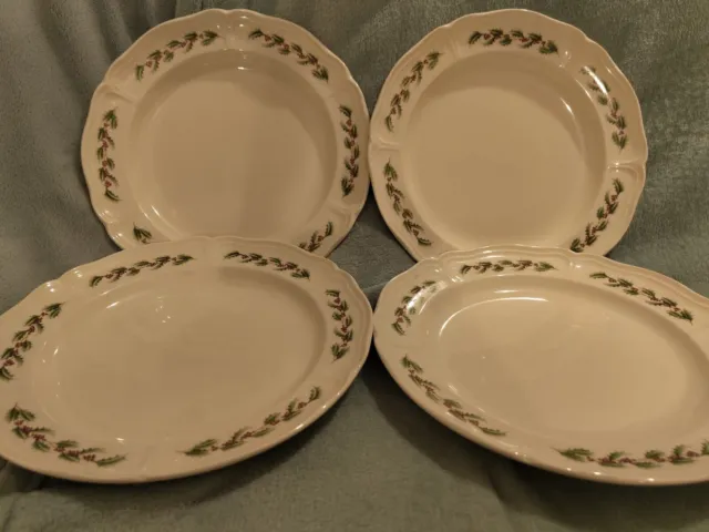 DISCOUNTED READ4x Large Plates Wedgwood Etruria Barlaston Queens Holly 1991 26cm