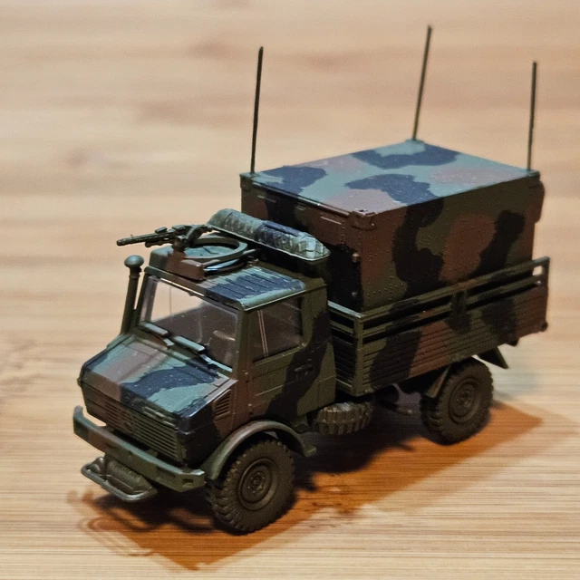 ROCO PINZGAUER 6X6 UN MILITARY AMBULANCE ARMY HO 1:87 MINT UNBOXED
