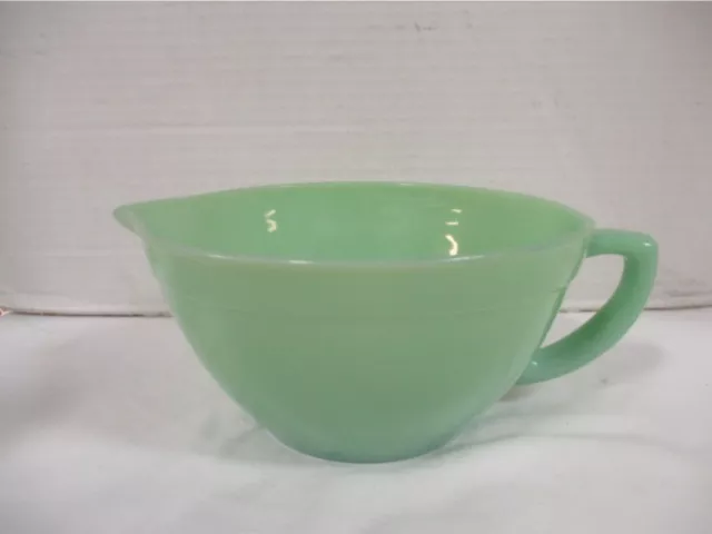 Vtg Jadeite Fire King Oven Ware Mixing Batter Bowl w/ Pour Spout & Handle