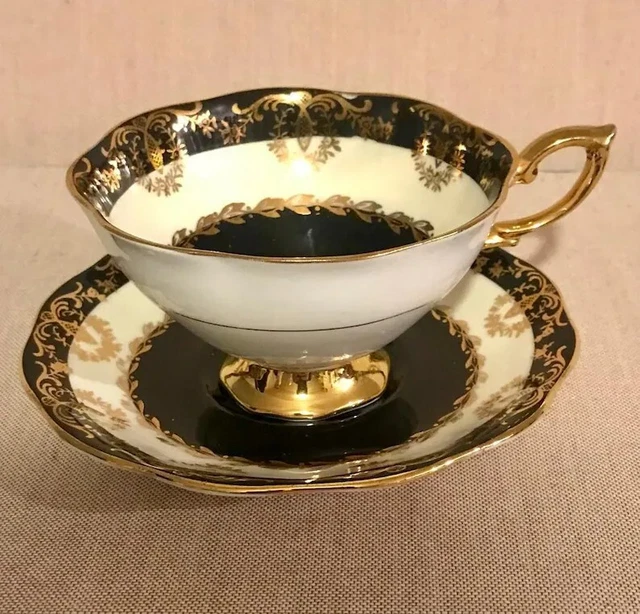 Irish Beauty Royal Standard Bone China England