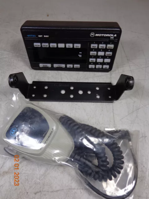 Motorola spectra ASTRO XTL5000 Radio SYS 9000 HCN1078E W9 Control Head w/bkt/mic