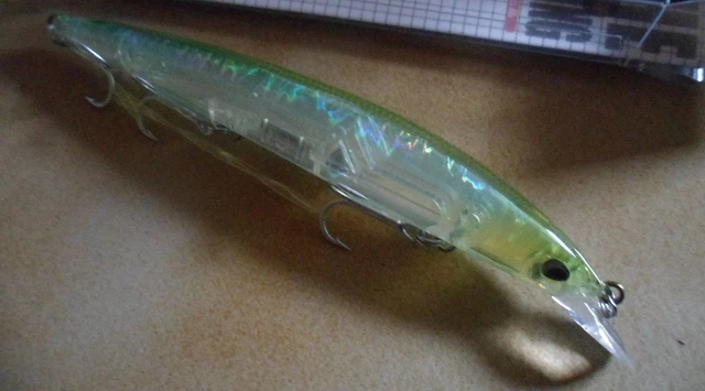 Leurre Minow Flottant 13,5cm 15g – Bleu Vert Sans Bavette – Mer/rivière