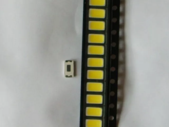 10 Stück Leuchtdioden  /  Led /  SMD 5730  WEIß 50-60lm