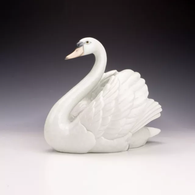 Lladro Porcelain - Hand Painted Swan Bird Figure