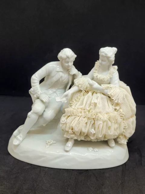 Romantic Lace Unterweissbach Porcelain Figurine / Germany/ 8290 A 1950-60