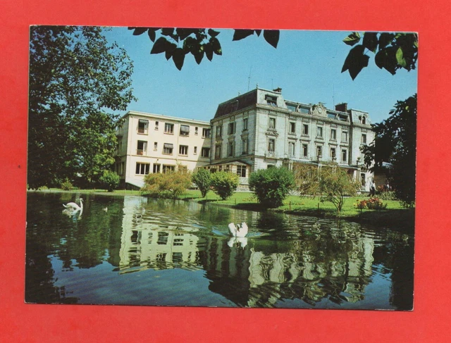 VALENTON - Clinique "Les Charmilles" Rue Colonel Fabien    (K4578)