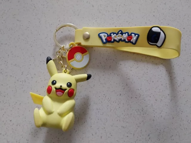 Porte-clés Pokemon Pikachu, figurines de dessin animé Cadeau pour Noël.