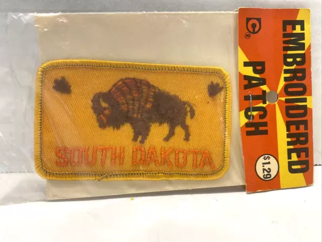 Vtg Discovery Corp. SOUTH DAKOTA Buffalo Souvenir Embroidered Patch NIP 3.5"x2"