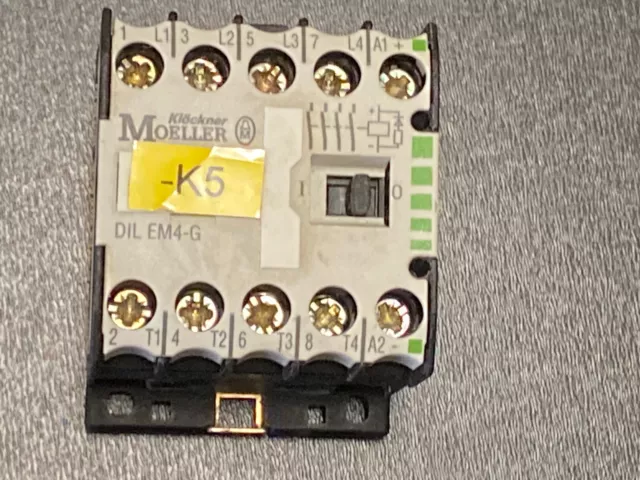 Möller DILEM4-G (24VDC) - Circuit Breaker 4 Contact 24V 9A 4kW