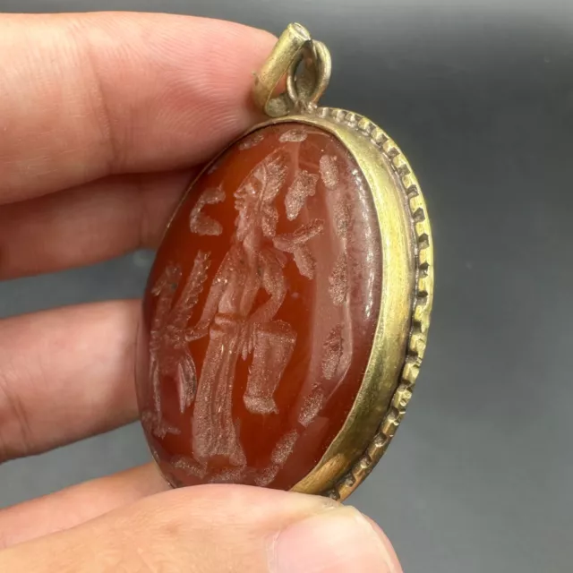 Wonderful unique ancient Roman agate stone king with bird intaglio brass pendant 3