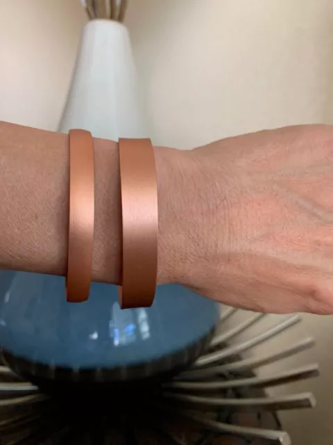 Nuevo brazalete magnético de cobre liso para mujeres hombres artritis alivio del dolor equilibrio potencia