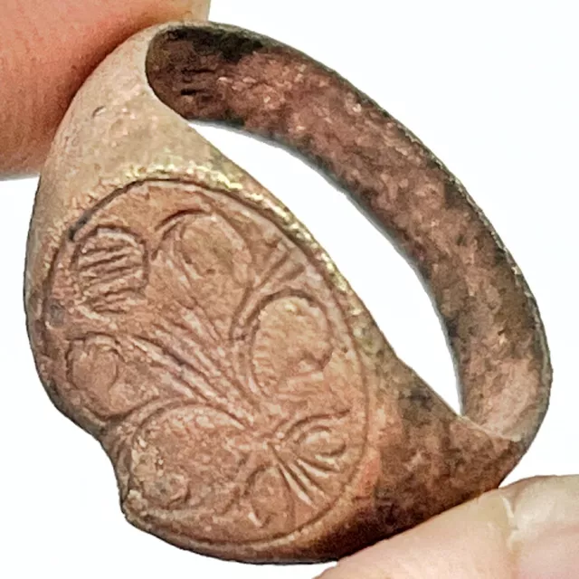 Authentic Ancient Or Medieval European Bronze Ring Artifact W/ Fancy Design — G