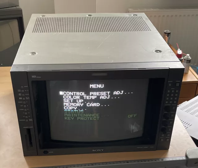 SONY BVM-14F5E 14“ Zoll Trinitron CRT HR Monitor Retro Gaming PAL  - vom Händler